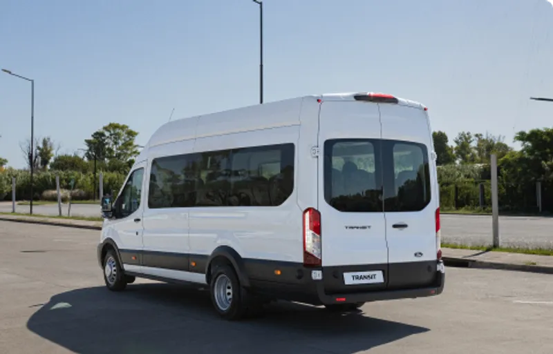 Nueva Transit Minibus - Galería 3